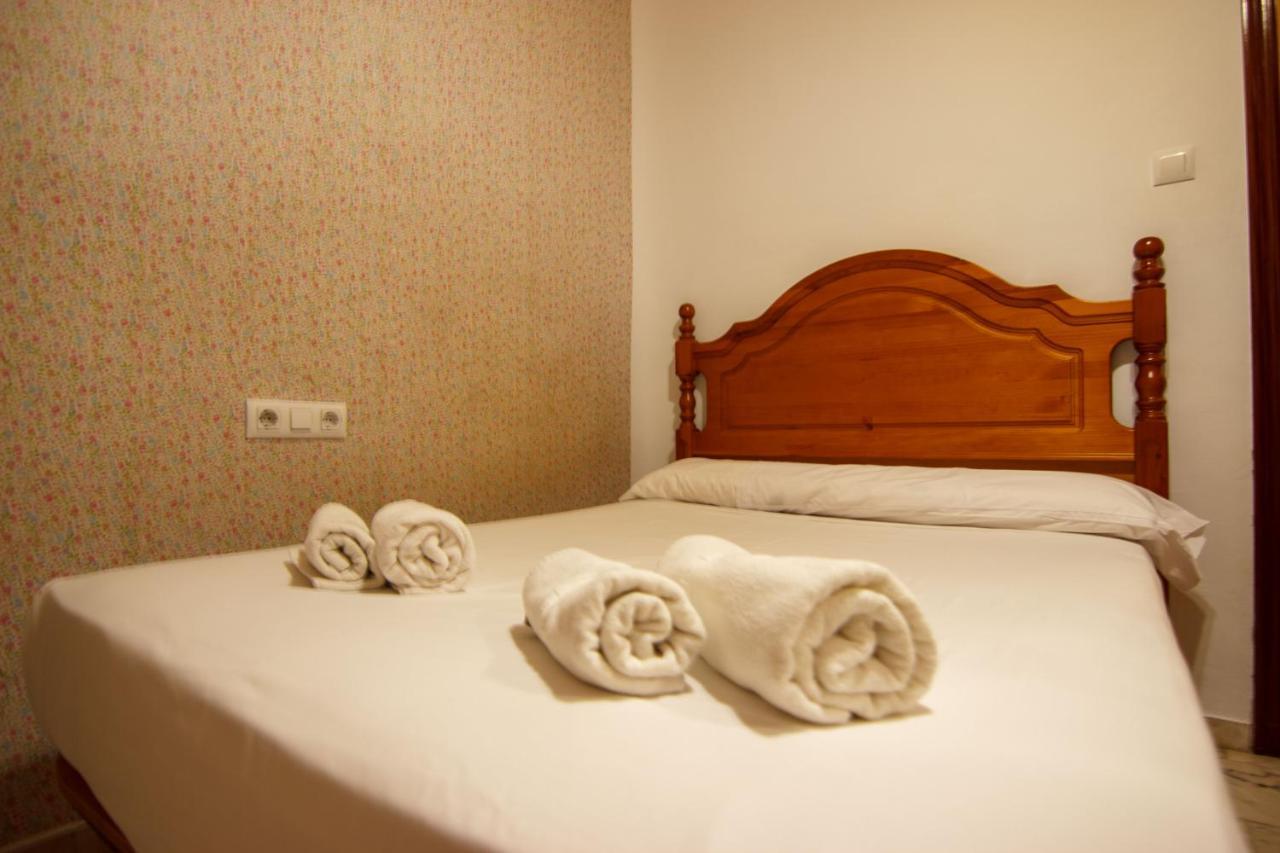 Rentalsevilla Centrico Apartamento Junto Al Guadalquivir Con Parking Coche Mediano Esterno foto