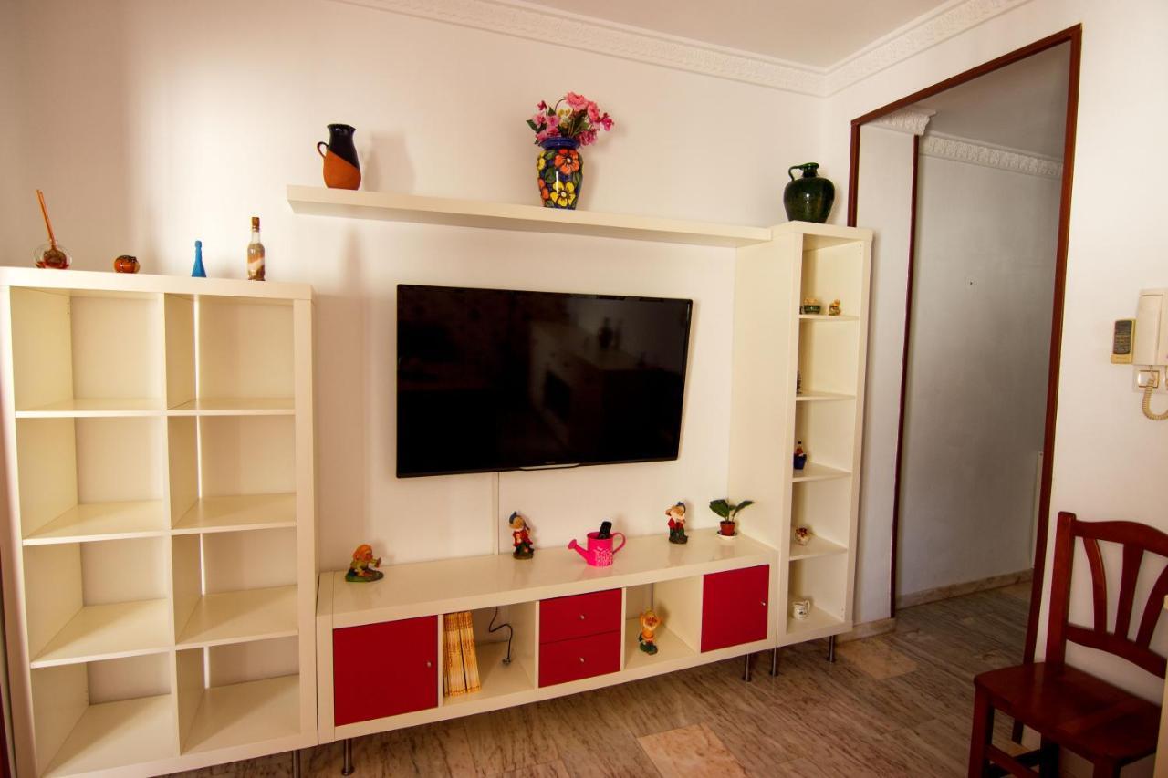 Rentalsevilla Centrico Apartamento Junto Al Guadalquivir Con Parking Coche Mediano Esterno foto
