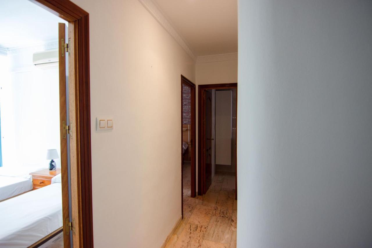 Rentalsevilla Centrico Apartamento Junto Al Guadalquivir Con Parking Coche Mediano Esterno foto