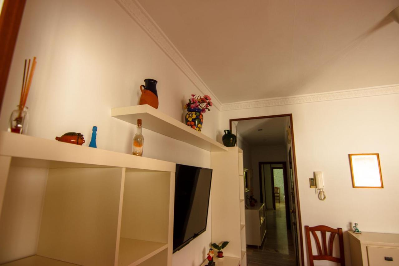 Rentalsevilla Centrico Apartamento Junto Al Guadalquivir Con Parking Coche Mediano Esterno foto