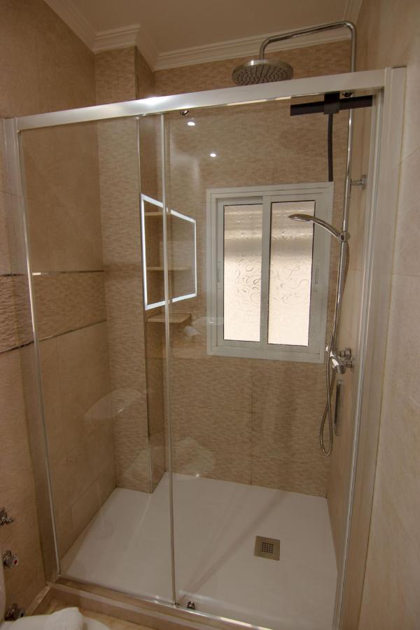 Rentalsevilla Centrico Apartamento Junto Al Guadalquivir Con Parking Coche Mediano Esterno foto